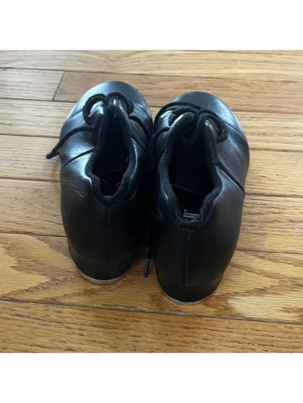 Bloch Black Leather Tap Shoes with Lace-Up Closure - Picture 3 of 7